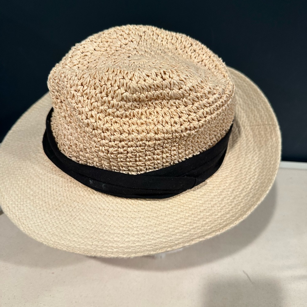 Burro Packable foldable Trilby style beach hat with black ribbon detail